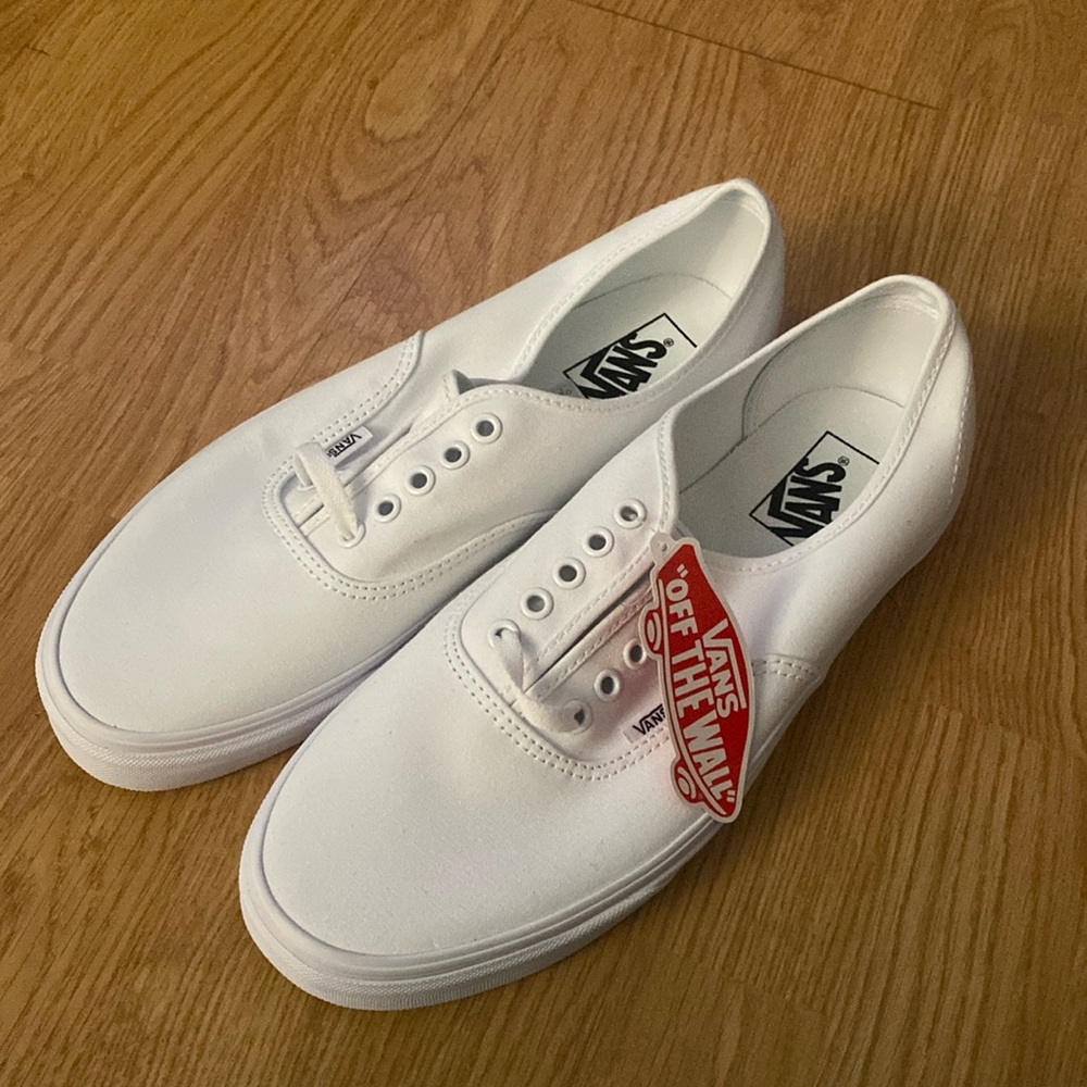 Vans Authentic White NWT